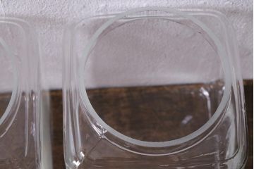 アンティーク雑貨　昭和レトロ　アルミ蓋　角型ガラスビン(ガラス瓶、キャニスター)(R-040836)