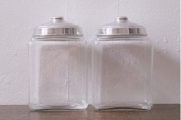 アンティーク雑貨　昭和レトロ　アルミ蓋　角型ガラスビン(ガラス瓶、キャニスター)(R-040836)