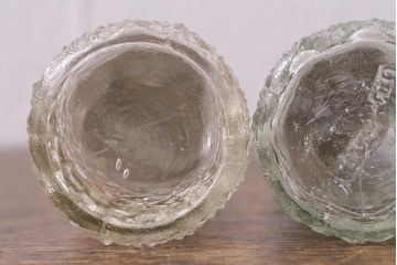 アンティーク雑貨　シャビーなガラス調味料入れ2個セット(クルエット、ソルト&ペッパー入れ)(R-040841)