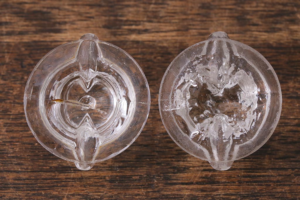 アンティーク雑貨 レトロなガラス調味料入れ2個セット(醤油差し、クルエット、醤油瓶、ガラスビン)(R-040842)