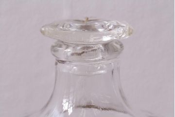 アンティーク雑貨　レトロなガラス調味料入れ2個セット(醤油差し、クルエット、醤油瓶、ガラスビン)(R-040842)