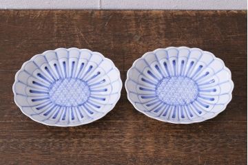 アンティーク雑貨　江戸期　染付　菊図　小皿2枚セット(和食器)(R-040852)