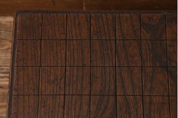 アンティーク雑貨　古民具　明治大正期　古い趣が貫禄漂う将棋盤(飾り台、花台)(R-040856)