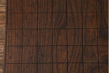 アンティーク雑貨　古民具　明治大正期　古い趣が貫禄漂う将棋盤(飾り台、花台)(R-040856)