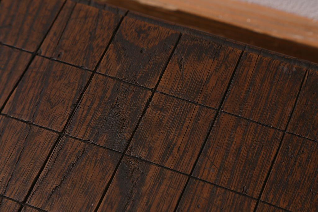 アンティーク雑貨　古民具　明治大正期　古い趣が貫禄漂う将棋盤(飾り台、花台)(R-040856)