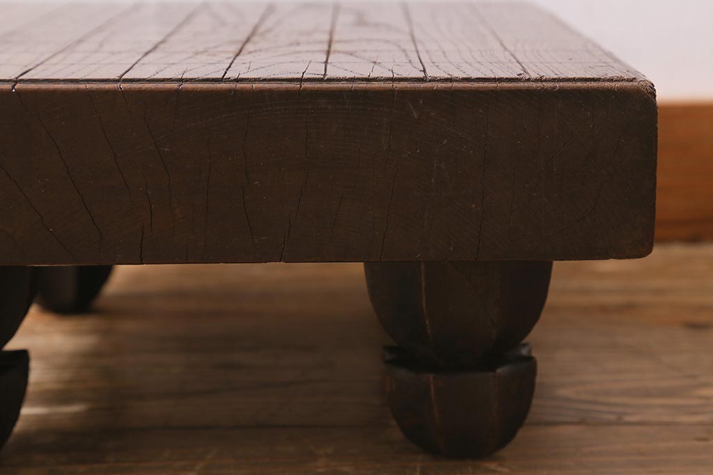 アンティーク雑貨　古民具　明治大正期　古い趣が貫禄漂う将棋盤(飾り台、花台)(R-040856)