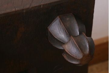 アンティーク雑貨　古民具　明治大正期　古い趣が貫禄漂う将棋盤(飾り台、花台)(R-040856)