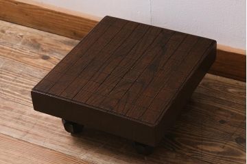 アンティーク雑貨　古民具　明治大正期　古い趣が貫禄漂う将棋盤(飾り台、花台)(R-040856)