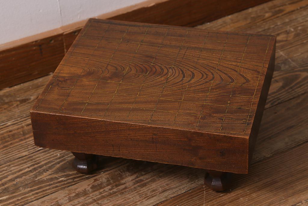 アンティーク雑貨　古民具　明治大正期　古い趣が貫禄漂う将棋盤(飾り台、花台)(R-040857)