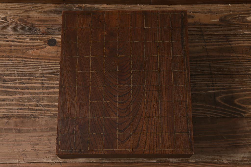 アンティーク雑貨　古民具　明治大正期　古い趣が貫禄漂う将棋盤(飾り台、花台)(R-040857)