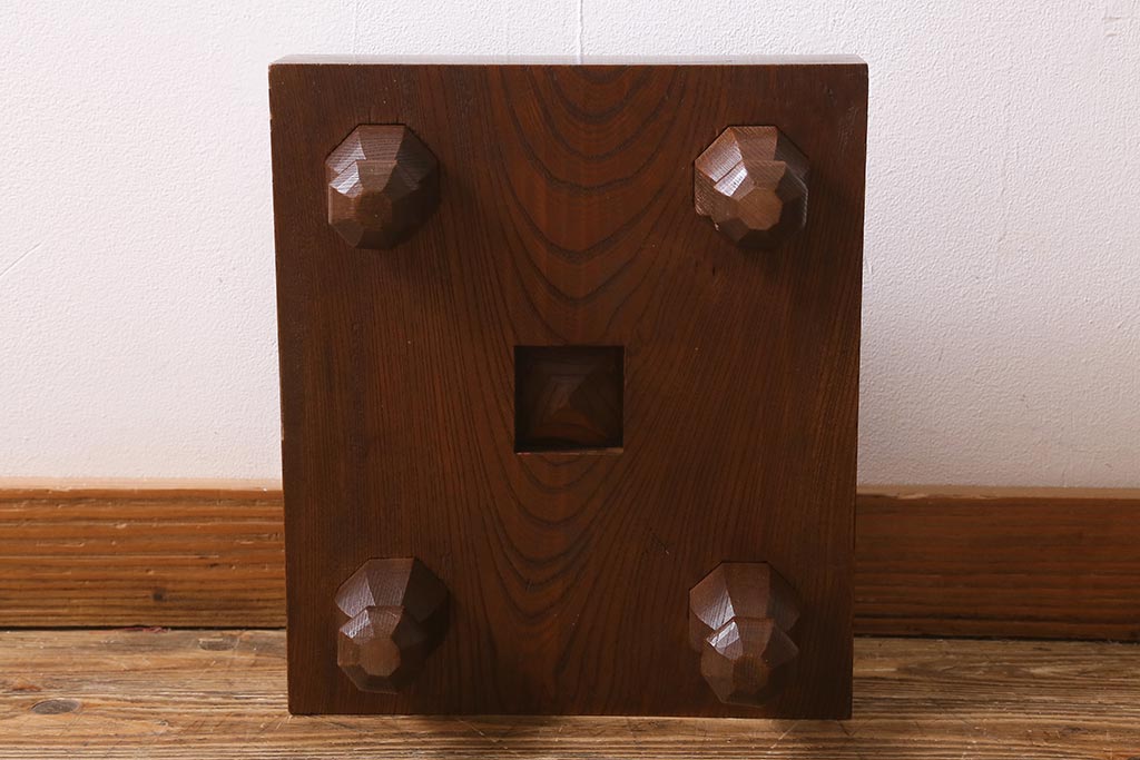 アンティーク雑貨　古民具　明治大正期　古い趣が貫禄漂う将棋盤(飾り台、花台)(R-040857)