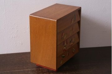 レトロ雑貨　昭和レトロ　希少　ままごと　かわいらしい木製の小さなタンス(チェスト、おもちゃ、玩具)(R-040858)