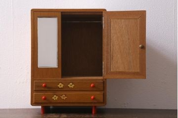 レトロ雑貨　昭和レトロ　希少　ままごと　かわいらしい木製の小さなワードローブ(おもちゃ、玩具)(R-040860)