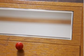 レトロ雑貨　昭和レトロ　希少　ままごと　かわいらしい木製の小さなワードローブ(おもちゃ、玩具)(R-040860)