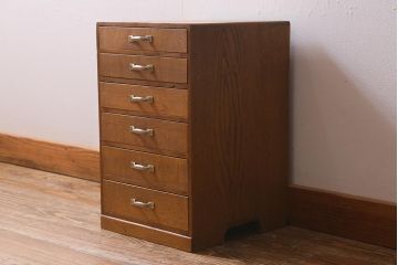 レトロ家具　昭和レトロ　昭和初期　ナラ材　温もりあふれる木製小引き出し(小物収納、サイドチェスト、引き出し)(R-040861)