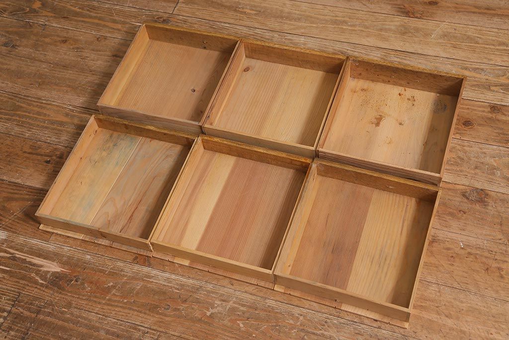 レトロ家具　昭和レトロ　昭和初期　ナラ材　温もりあふれる木製小引き出し(小物収納、サイドチェスト、引き出し)(R-040861)