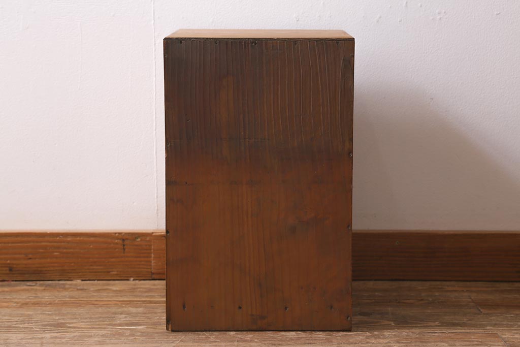 レトロ家具　昭和レトロ　昭和初期　ナラ材　温もりあふれる木製小引き出し(小物収納、サイドチェスト、引き出し)(R-040861)