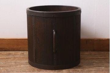 アンティーク雑貨　和製アンティーク　古民具　長い時を経た風合いが魅力的な斗棒付き一斗枡(一斗マス)(R-040863)