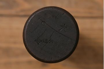 アンティーク雑貨　和製アンティーク　古民具　長い時を経た風合いが魅力的な斗棒付き一斗枡(一斗マス)(R-040863)