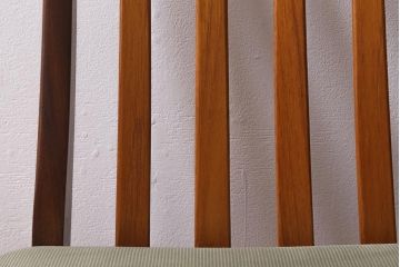 ヴィンテージ家具　北欧ビンテージ　イギリス　G-PLAN(ジープラン)　ナチュラルスタイルにも合うダイニングチェア(椅子)(R-040867)