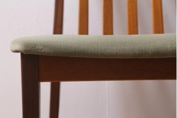 ヴィンテージ家具　北欧ビンテージ　イギリス　G-PLAN(ジープラン)　ナチュラルスタイルにも合うダイニングチェア(椅子)(R-040868)