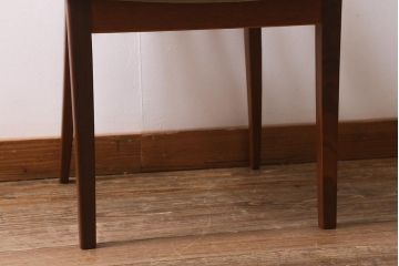 ヴィンテージ家具　北欧ビンテージ　イギリス　G-PLAN(ジープラン)　ナチュラルスタイルにも合うダイニングチェア(椅子)(R-040868)