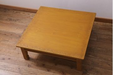 中古　伝統工芸　軽井沢彫り　桜の浮き彫りが上品な座卓(ローテーブル)(R-040872)