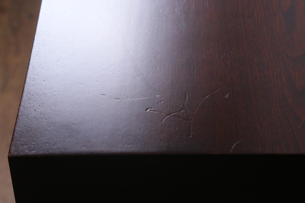 中古　国産　桐材　漆塗りが美しい指物家具の小タンス(引き出し、チェスト)(定価約24万円)(R-040880)