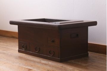 アンティーク　欅(ケヤキ)材・黒柿材　和の風情溢れる関西火鉢(長火鉢、囲炉裏)(R-040882)