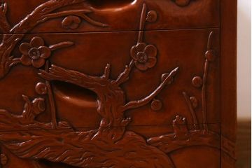 中古　伝統工芸　日光彫り　竹・梅の木　彫刻が魅力の小引き出し(卓上収納、小物収納)(R-040883)