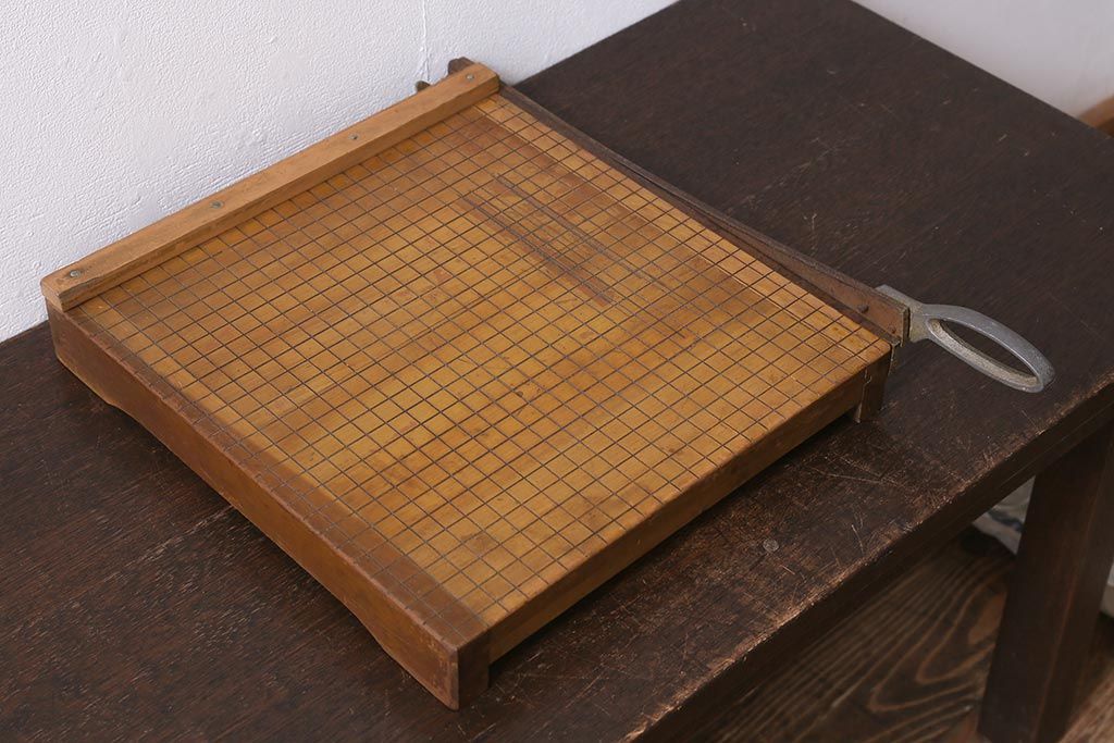 木製裁断機 紙切り台 アンティーク ペーパーカッター 昭和レトロ Y0387 木製裁断機 紙切り台 アンティーク ペーパーカッター 昭和レトロ