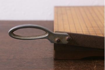 ヴィンテージ雑貨　レトロなディスプレイにもおすすめのペーパーカッター(裁断機、ビンテージ)(R-040884)