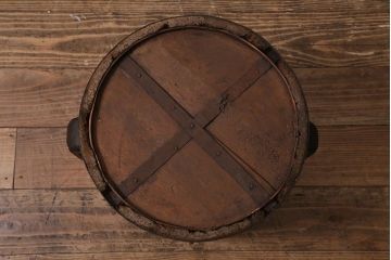 アンティーク雑貨　和製アンティーク　古民具　大黒天の刻印入りの一斗升(一斗マス)(R-040892)