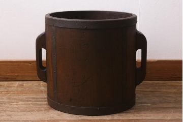 アンティーク雑貨　和製アンティーク　古民具　大黒天の刻印入りの一斗升(一斗マス)(R-040892)
