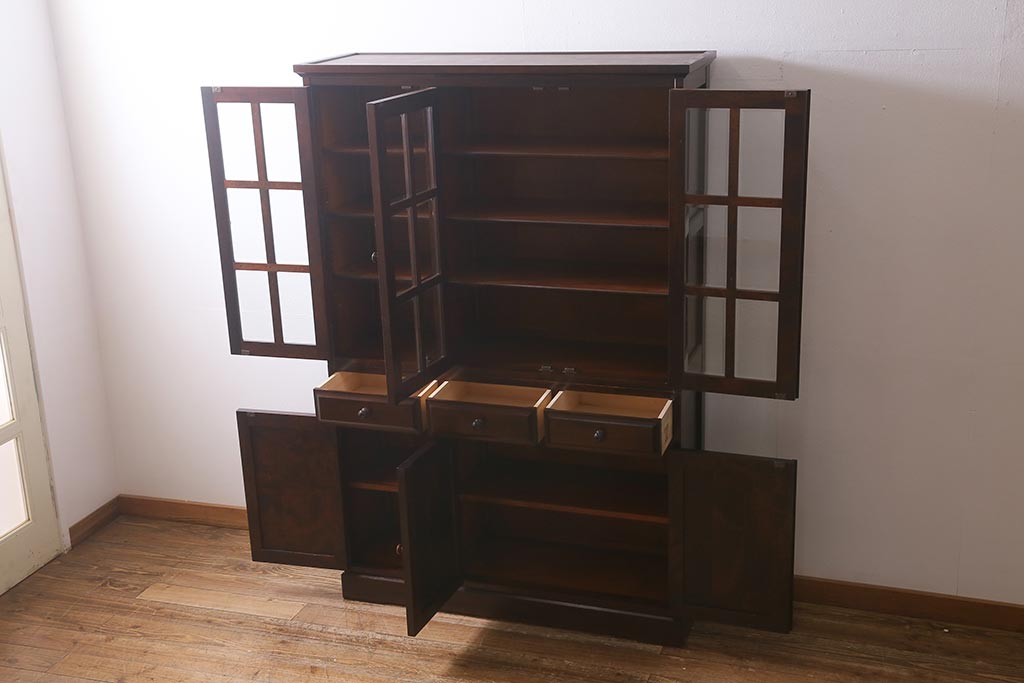 中古　北海道民芸家具　HM165K　高級感が漂う食器棚(カップボード、キャビネット)(定価約43万円)(R-040894)