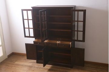 中古　北海道民芸家具　HM165K　高級感が漂う食器棚(カップボード、キャビネット)(定価約43万円)(R-040894)