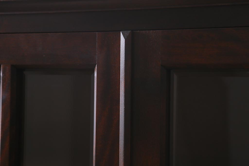 中古　北海道民芸家具　HM165K　高級感が漂う食器棚(カップボード、キャビネット)(定価約43万円)(R-040894)