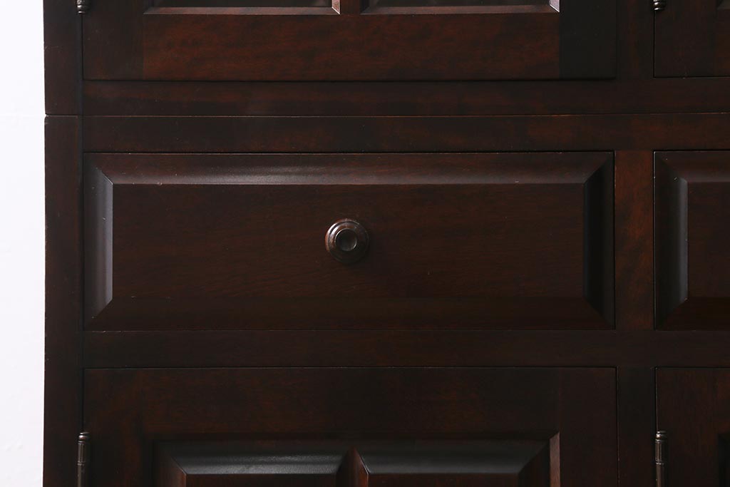 中古　北海道民芸家具　HM165K　高級感が漂う食器棚(カップボード、キャビネット)(定価約43万円)(R-040894)