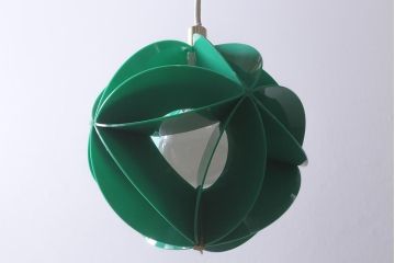 ビンテージ照明　松下電工(ナショナル)　レトロポップなプラスチックシェードの天井照明(ペンダントライト)(R-040898)