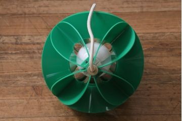 ビンテージ照明　松下電工(ナショナル)　レトロポップなプラスチックシェードの天井照明(ペンダントライト)(R-040898)