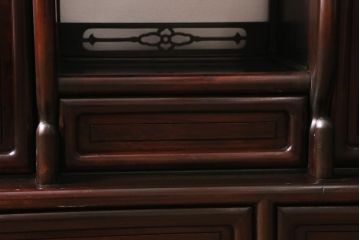 中古　民芸家具　昭和後期　唐木材　繊細な意匠が施された飾り棚(茶棚、戸棚、収納棚)(R-040902)