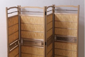 ビンテージ家具　透かしの意匠が風情あふれる四連折り畳み式パーテーション(衝立、仕切り)(R-040908)
