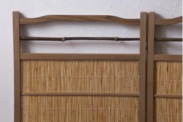 ビンテージ家具　透かしの意匠が風情あふれる四連折り畳み式パーテーション(衝立、仕切り)(R-040908)