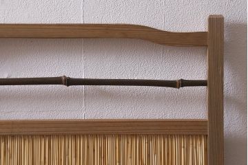 ビンテージ家具　透かしの意匠が風情あふれる四連折り畳み式パーテーション(衝立、仕切り)(R-040908)