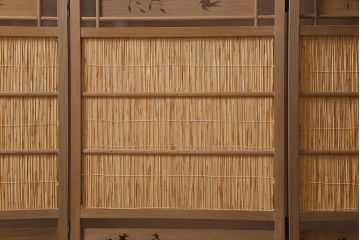 ビンテージ家具　透かしの意匠が風情あふれる四連折り畳み式パーテーション(衝立、仕切り)(R-040908)