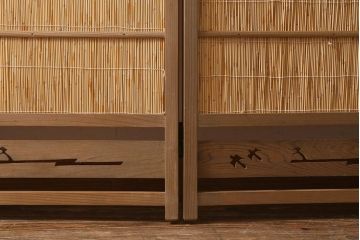 ビンテージ家具　透かしの意匠が風情あふれる四連折り畳み式パーテーション(衝立、仕切り)(R-040908)
