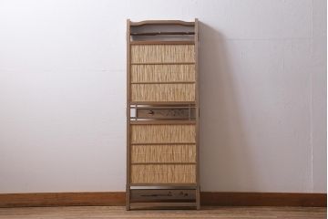 ビンテージ家具　透かしの意匠が風情あふれる四連折り畳み式パーテーション(衝立、仕切り)(R-040908)
