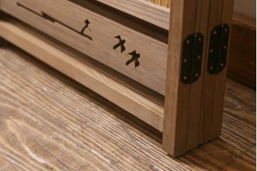 ビンテージ家具　透かしの意匠が風情あふれる四連折り畳み式パーテーション(衝立、仕切り)(R-040908)