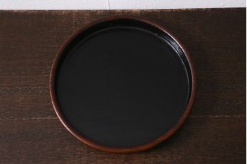 レトロ雑貨　漆塗り　杢目が美しい木製の丸盆(漆器)(R-040910)