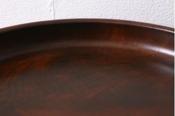 アンティーク雑貨　和空間やレトロスタイルにおすすめな木製の丸盆(漆器)(R-040911)